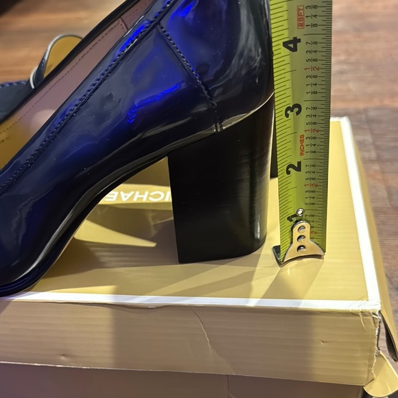Michael Kors NWT Bucharan Mid Loafer Faux Patent Leather with block Heel. - Picture 5 of 7
